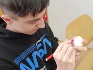 Malování velikonočním zapichovacích dekorací
