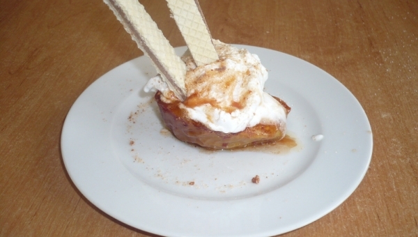 Březen - Pečené plněné jablko - Dlouhá