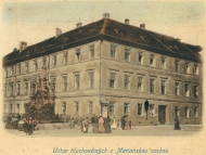 Budova školy 1900
