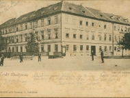 Budova školy 1902